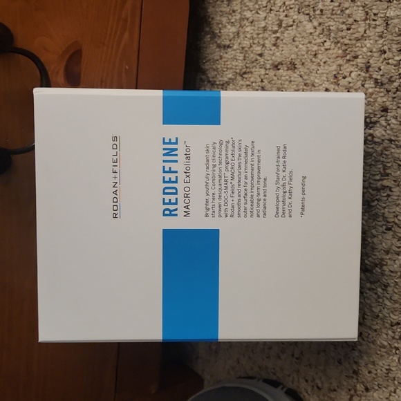 Rodan+Fields Redefine MACRO Exfoliator.